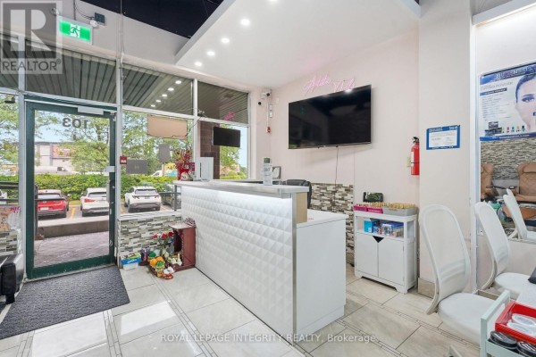 103 - 2446 Bank Street, Ottawa, ON K1V1A4 Photo 5