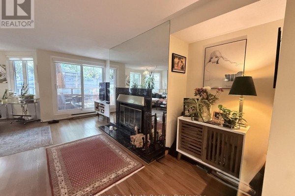 Living room - 103 - 317 Metcalfe Street, Ottawa, ON K2P1S3 Photo 5