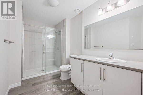 Bathroom - 103 - 333 Gosling Gardens, Guelph, ON N1L0K4 Photo 5