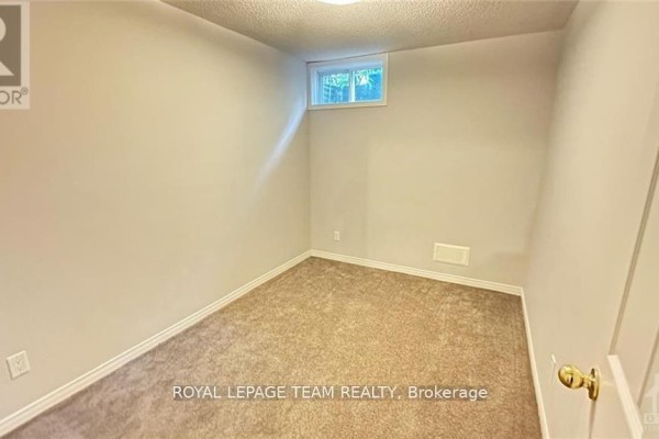 103 - 3520 Downpatrick Road, Ottawa, ON K1V8T4 Photo 2
