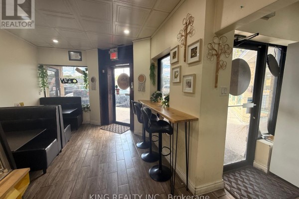103 - 400 Dundas Street, Mississauga, ON L5A1X5 Photo 5