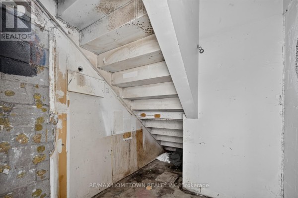 103 - 50 King Street E, Brockville, ON K6V1B1 Photo 4