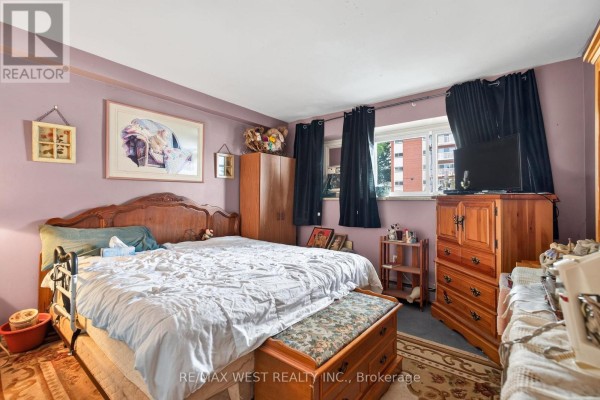 Living room - 103 - 510 Queenston Road, Hamilton, ON L8K1J3 Photo 5