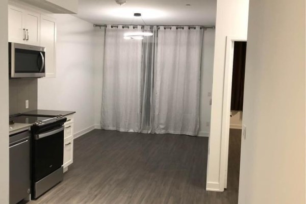 Primary Bedroom - 103 - 681 Yonge Street, Barrie, ON L9J0K1 Photo 3