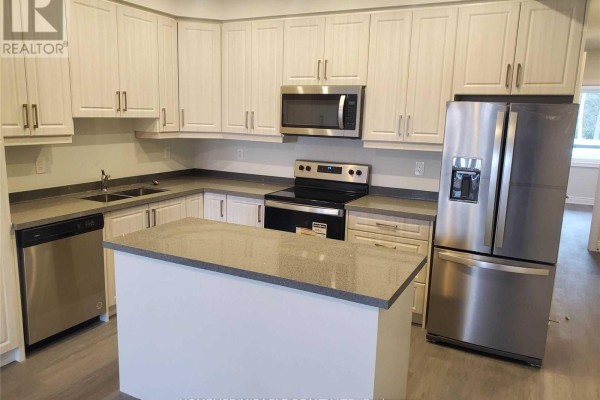 Kitchen - 103 - 721 Franklin Boulevard, Cambridge, ON N1R0E4 Photo 2