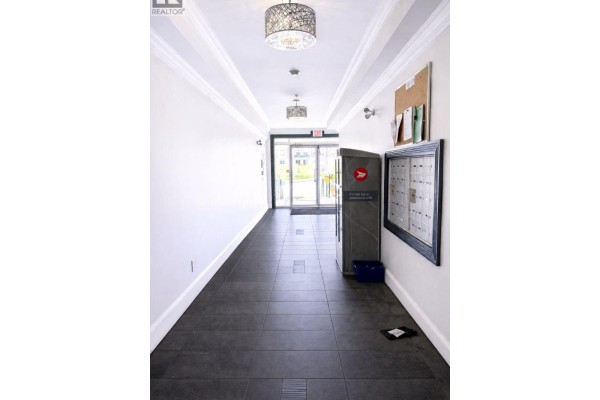 103 11566 224 Street, Maple Ridge, BC V2X9C9 Photo 2