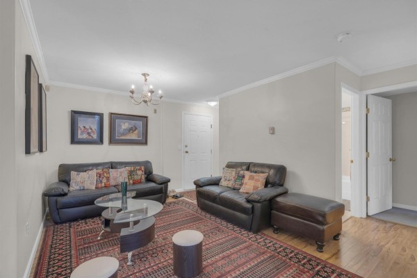 103 13226 104 Avenue, Surrey, BC V3T1V1 Photo 5