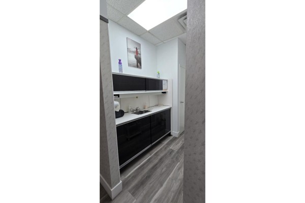 103 19475 Fraser Highway, Surrey, BC V3S7L4 Photo 4