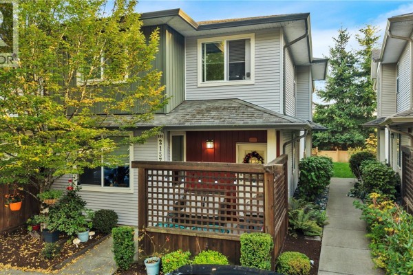 103 2157 Ridgemont Pl, Nanaimo
