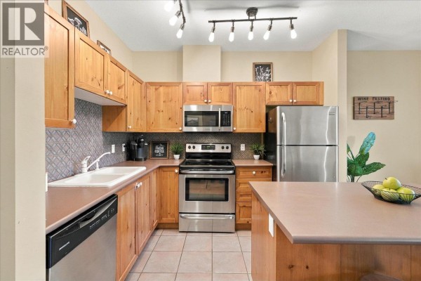 103 3300 Ptarmigan Place, Whistler, BC V8E0V5 Photo 4