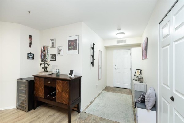 Bedroom - 103 500 Cathcart Street, Winnipeg, MB R3R3V6 Photo 4