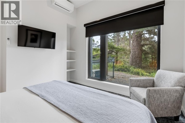 103 596 Marine Dr, Ucluelet, BC, photo 3