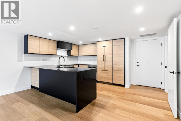 103 6485 Manitoba Street, Vancouver, BC V5Y0P7 Photo 3
