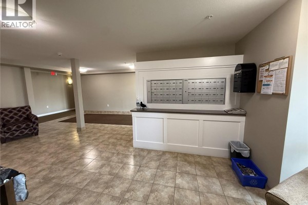 4pc Bathroom - 103 820 5th Street Ne, Weyburn, SK S4H2V2 Photo 5