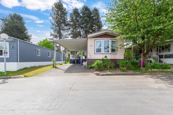 103 8224 134 Street, Surrey, BC V3W4V1 Photo 3
