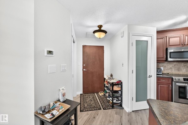 Laundry room - #103 9020 Jasper Av Nw, Edmonton, AB T5H3S8 Photo 5