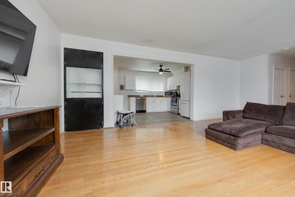 Bedroom 2 - 103 Acacia Co, Sherwood Park, AB T8A1K7 Photo 5