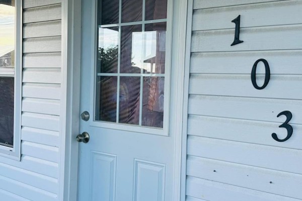 4pc Bathroom - 103 Bay Street, Sydney, NS B1N2J6 Photo 4