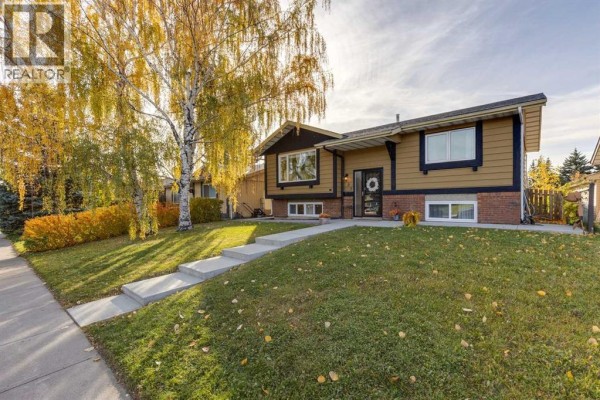 Family room - 103 Dovercrest Way Se, Calgary, AB T2B2L8 Photo 3