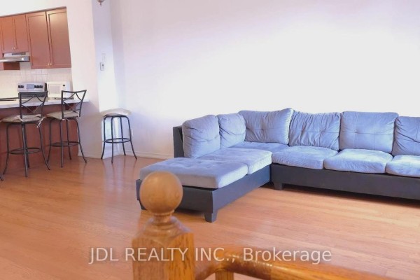 Eating area - 103 John Bell Crescent, Toronto, ON M1L0G5 Photo 4