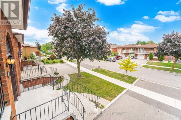 Primary Bedroom - 103 John Lindsay Court, Toronto, ON M3L2L1 Photo 4