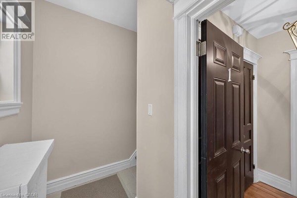 3pc Bathroom - 103 Mary Street, Hamilton, ON L8R1K1 Photo 4