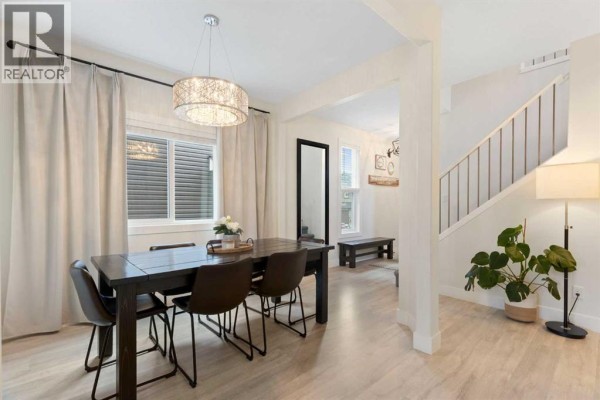 Living room - 103 Nolancliff Crescent Nw, Calgary, AB T3R0S6 Photo 3