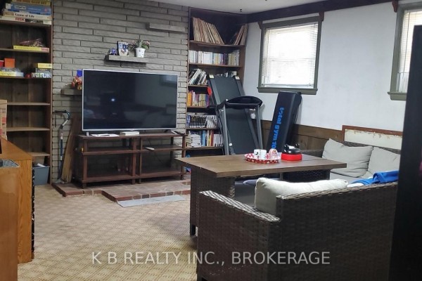 Kitchen - 103 Park Drive, Greater Napanee, ON K0H1G0 Photo 3