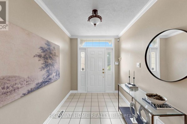 Eating area - 103 Peevers Crescent, Newmarket, ON L3Y7T2 Photo 4