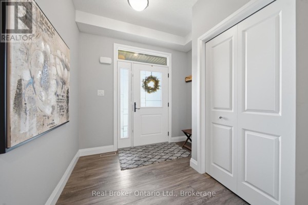 Bathroom - 103 Stephenson Way, Minto, ON N0G2P0 Photo 4