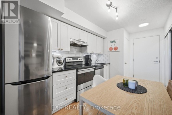 1030 - 60 Heintzman Street, Toronto, ON M6P5A1 Photo 5