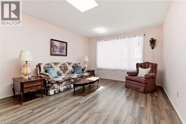 1030 Colborne Street E Unit# 19, Brantford, ON, photo 3
