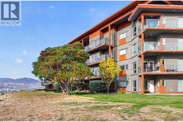 Den - 1030 Talasa Way Unit# 2409, Kamloops, BC V2H0C3 Photo 3