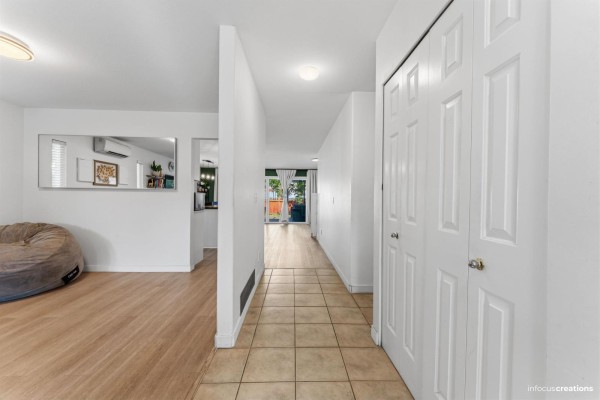 10306 167 Street, Surrey, BC V4N1Z2 Photo 2