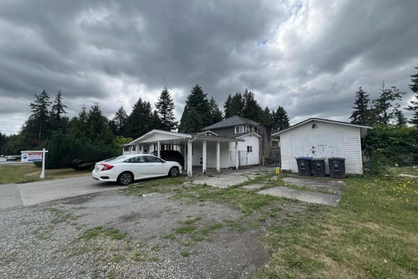 10307 146 Street, Surrey, BC V3R3T3 Photo 3