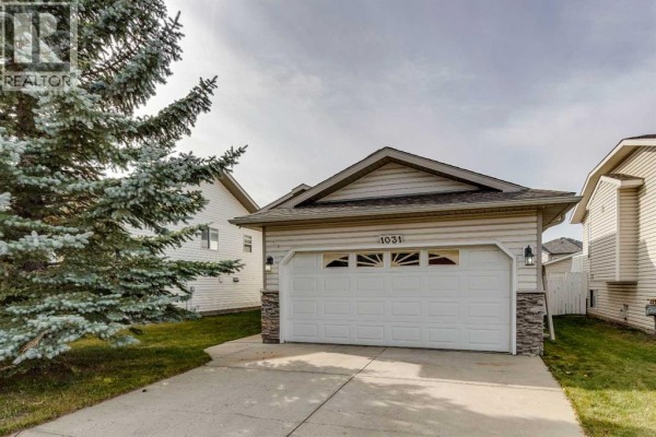 Residential for sale at 1031 Creek Springs Rise Nw, Airdrie, AB - MLS® bZQ2SD