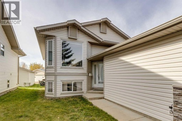 1031 Creek Springs Rise Nw, Airdrie, AB, photo 2