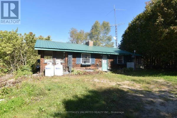 Kitchen - 1031 Lookout Hill Road, North Frontenac, ON K0H2M0 Photo 3