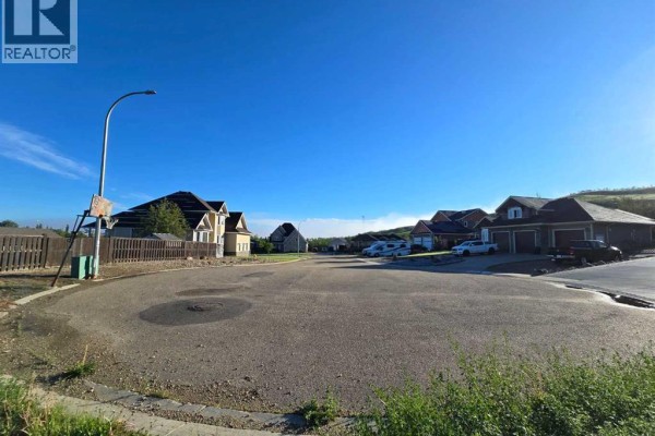10312 86 Street, Peace River, AB T8S0A2 Photo 5