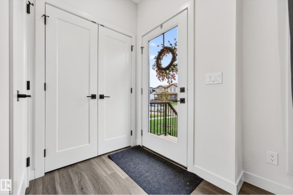 Kitchen - 10326 160 St Nw, Edmonton, AB T5P3G3 Photo 3