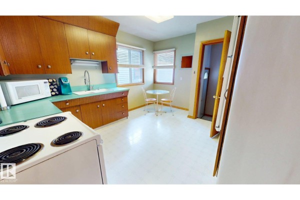 Bedroom 2 - 10328 77 St Nw, Edmonton, AB T6A3C3 Photo 5
