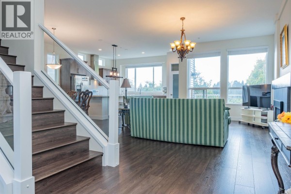 10329 238a Street, Maple Ridge, BC V2W1G3 Photo 5
