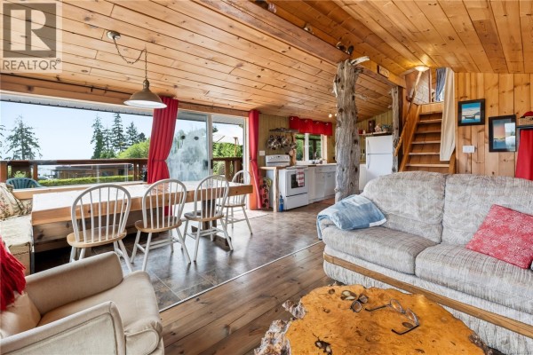 1033 Seventh Ave, Ucluelet, BC, photo 3
