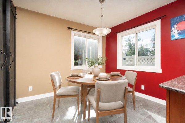 Dining room - 10330 76 St Nw, Edmonton, AB T6A3A7 Photo 2