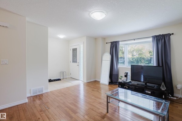 Primary Bedroom - 10332 161 St Nw, Edmonton, AB T5P3J3 Photo 4