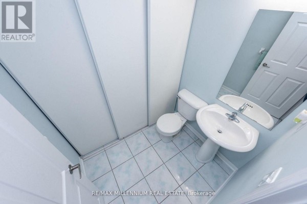 Bedroom 2 - 1034 - 3045 Finch Avenue W, Toronto, ON M9M0A5 Photo 5