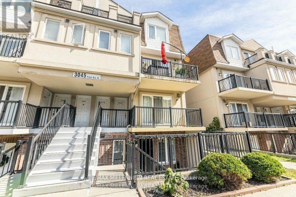1034 - 3045 Finch Avenue W, Toronto