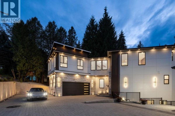 1034 Gatensbury Road, Port Moody, BC V3H2P2 Photo 4