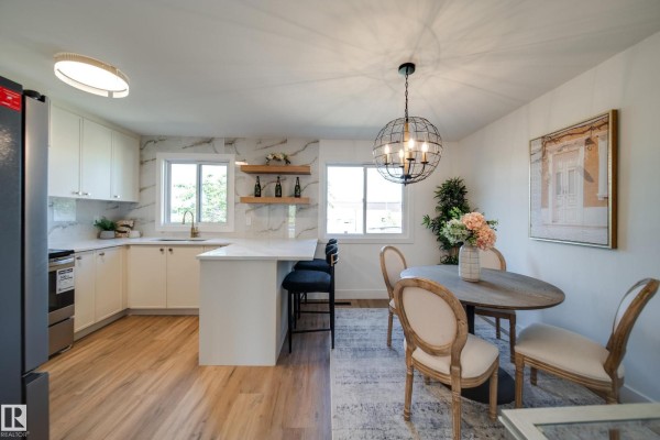 Kitchen - 10343 172 Av Nw, Edmonton, AB T5X5C2 Photo 3