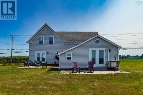 Living room - 10345 Highway 1, Saulnierville, NS B0W2Z0 Photo 4